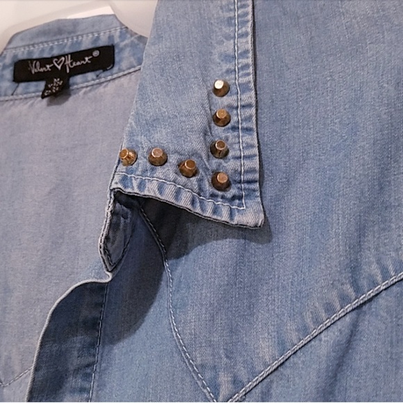 Velvet Heart Button Down Chambray Top - Picture 2 of 6